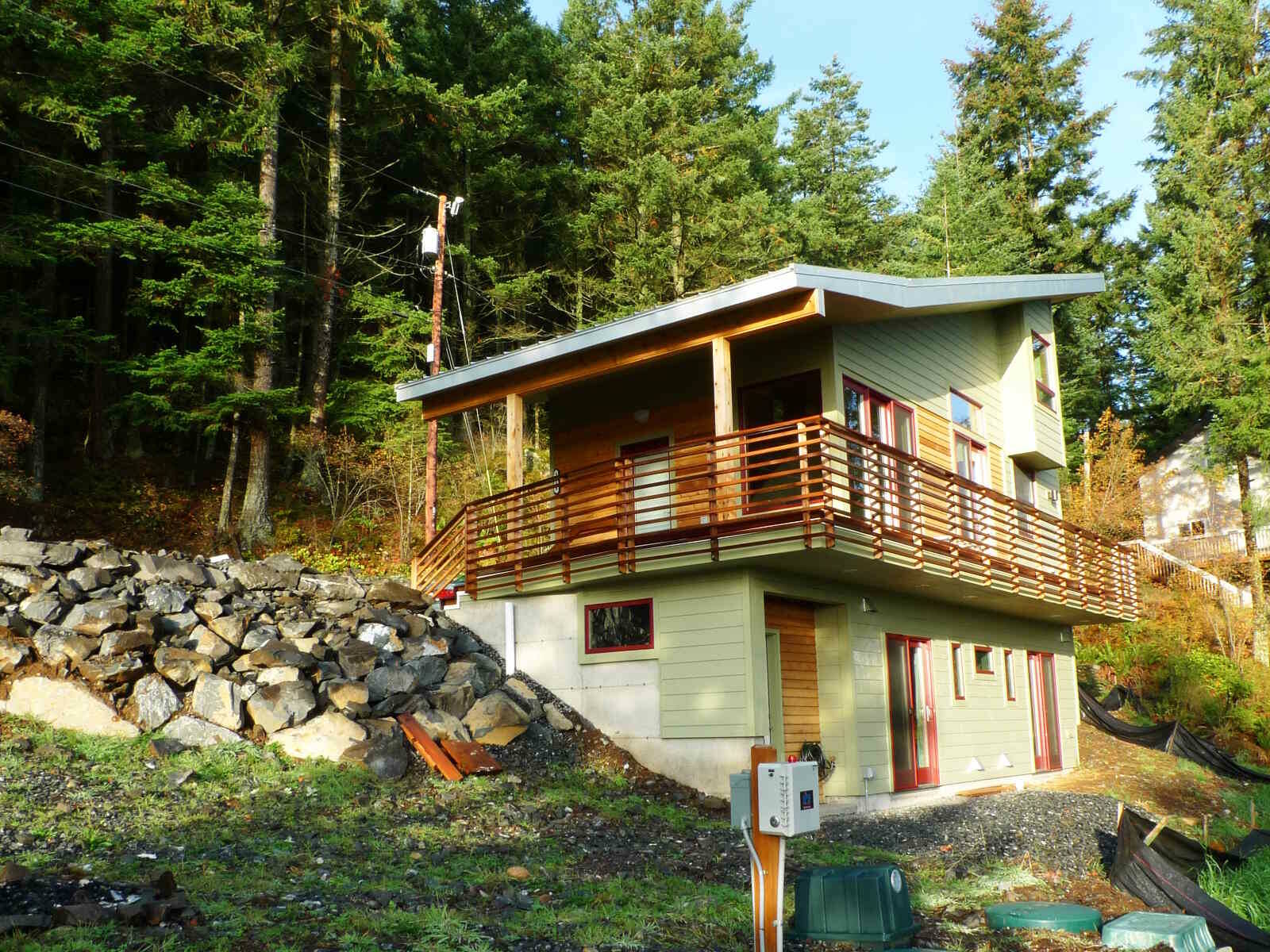 1000sf House- faces the bay