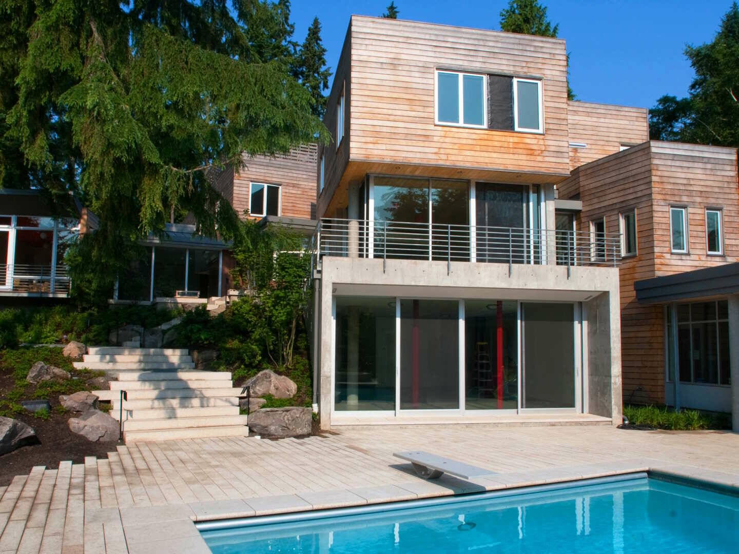 Longhouse- daylight basement studio and pool