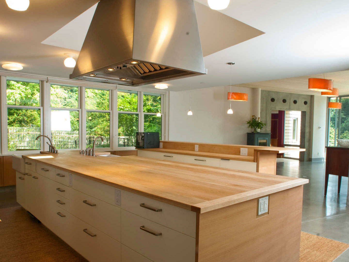 Longhouse- kitchen
