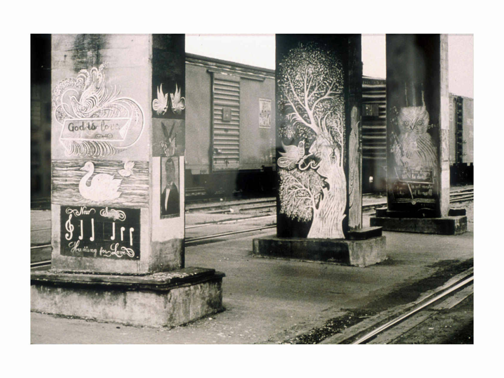 Stefopuolos Square -circa 1948 painted Lovejoy Columns